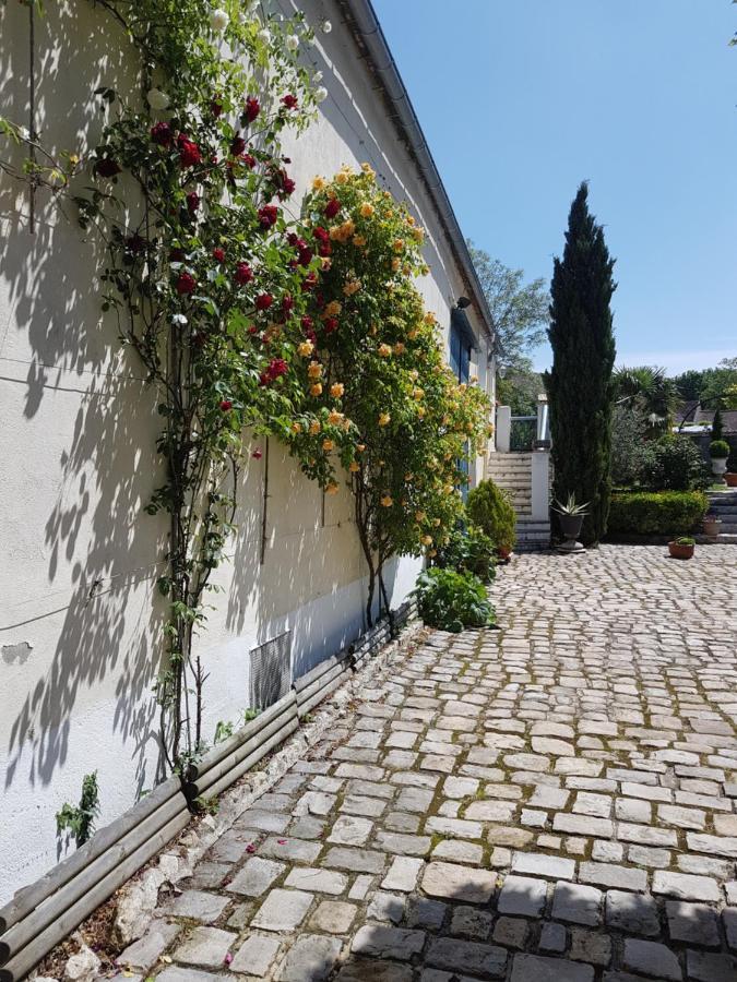 ユリィ Les Glycines Bed & Breakfast エクステリア 写真