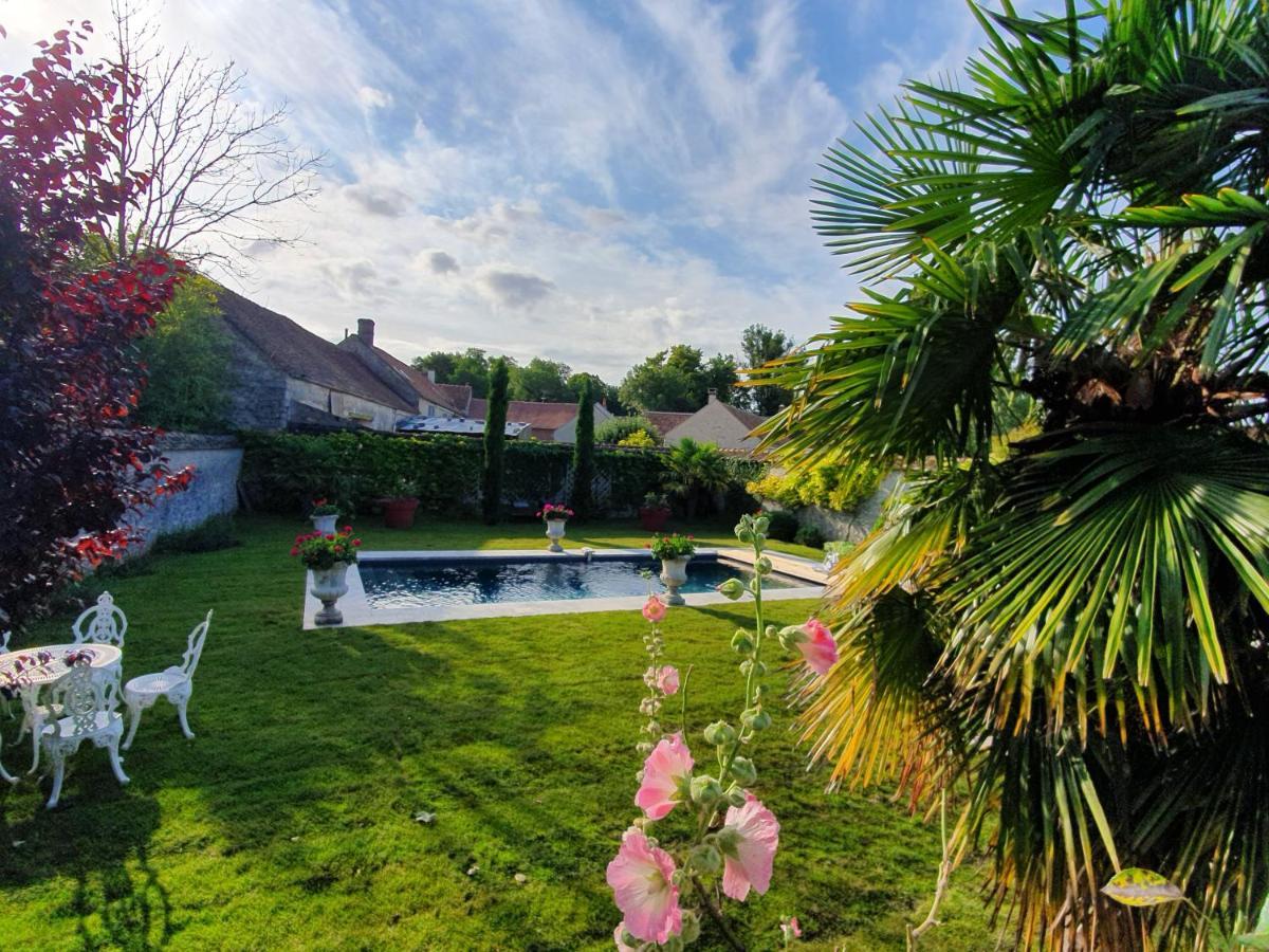 ユリィ Les Glycines Bed & Breakfast エクステリア 写真