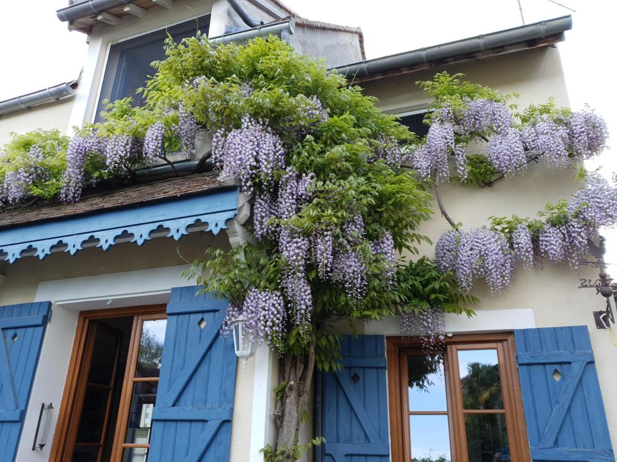 ユリィ Les Glycines Bed & Breakfast エクステリア 写真