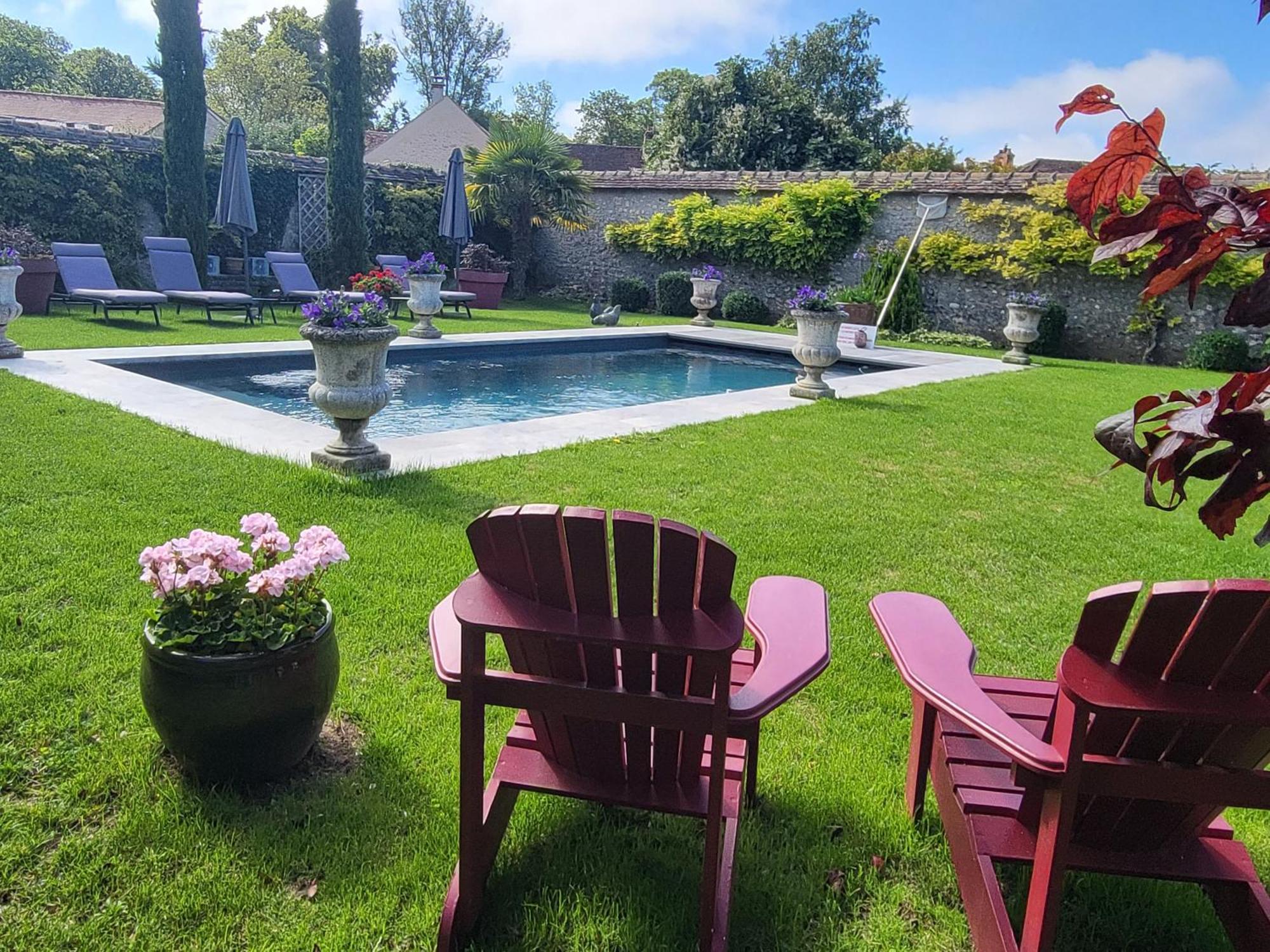 ユリィ Les Glycines Bed & Breakfast エクステリア 写真